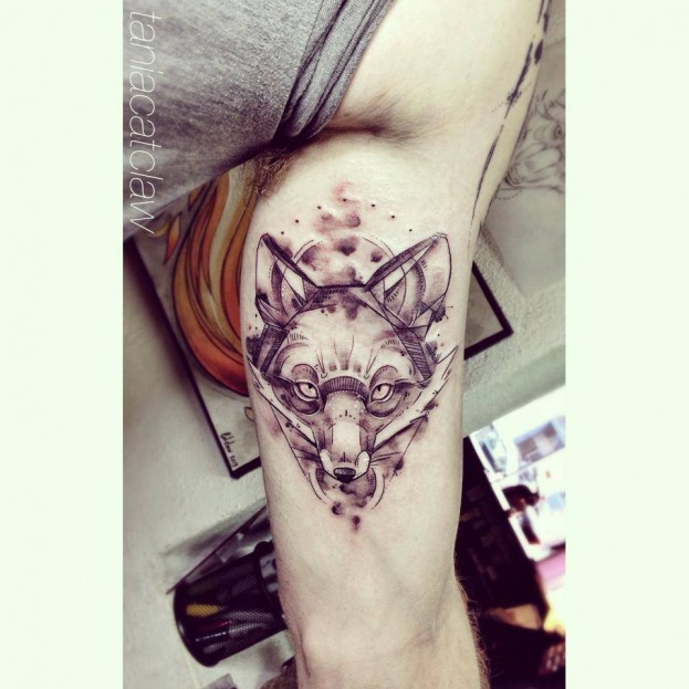 (Imagem: Reprodução Facebook Tânia Catlaw tattoo)