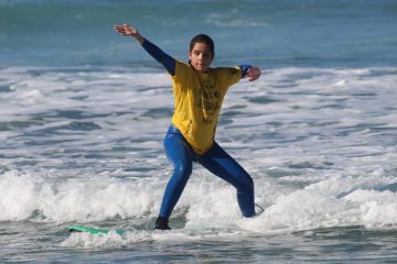 Marta João, a jovem invisual portuguesa que conquistou o bronze no Mundial de Surfe adaptado